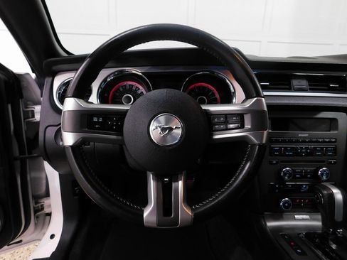 Used 2013 Ford Mustang GT Premium image 68