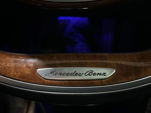 Used 2017 Mercedes-Benz S 550 Sedan image 28