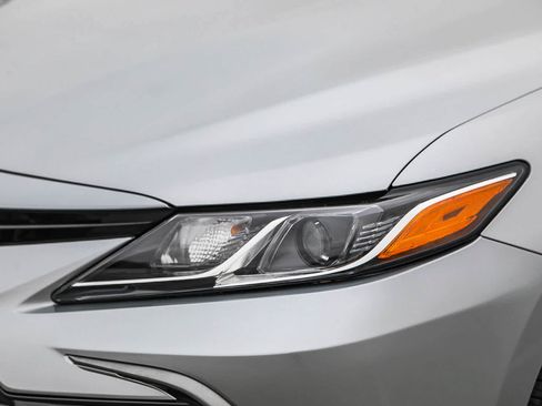Certified 2024 Toyota Camry LE FWD image 9