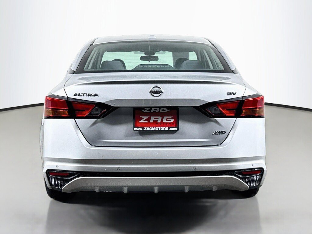 Used 2021 Nissan Altima 2.5 SV AWD/4WD image 4