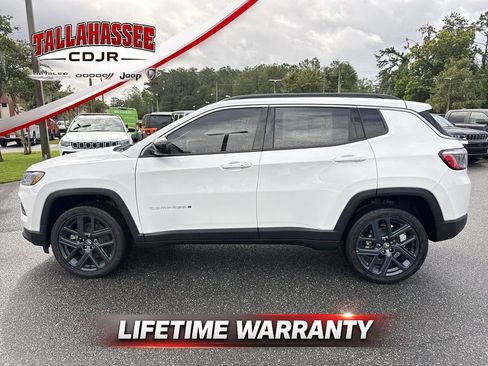 New 2026 Jeep Compass Latitude AWD/4WD image 8
