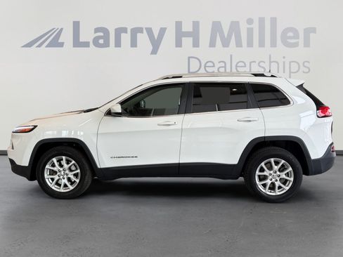 Used 2015 Jeep Cherokee Latitude w/ Cold Weather Group image 2