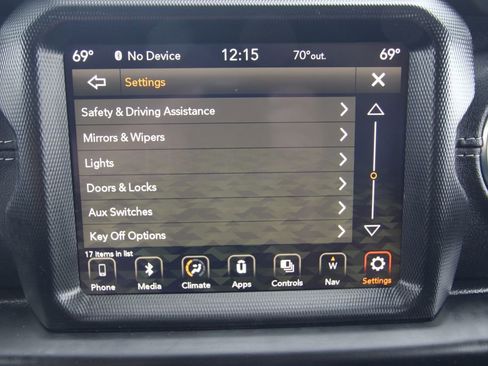 Used 2023 Jeep Wrangler Unlimited Sahara image 36