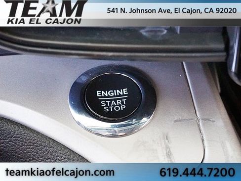 Used 2023 Ford Explorer XLT RWD image 29