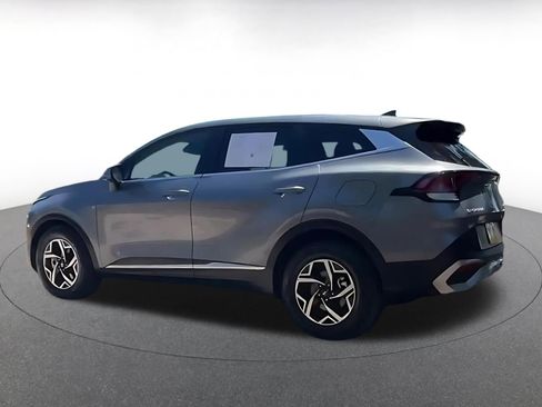 Used 2025 Kia Sportage LX FWD image 10