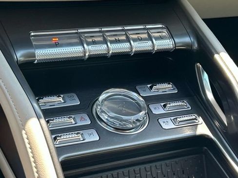 New 2026 Lincoln Nautilus Reserve AWD/4WD image 33