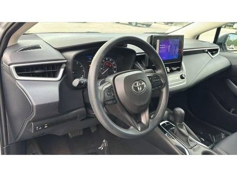 Used 2023 Toyota Corolla LE FWD image 22