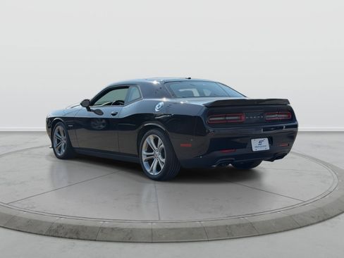 Used 2022 Dodge Challenger R/T image 5