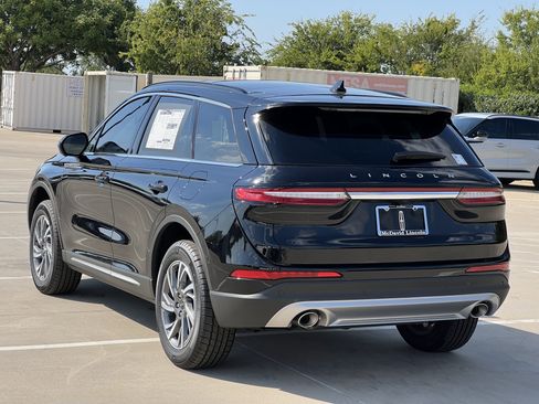 New 2025 Lincoln Corsair FWD w/ Equipment Group 101A image 7