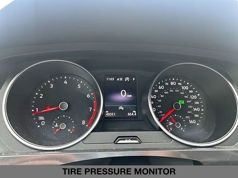 Used 2021 Volkswagen Tiguan SE R-Line w/ 3rd Row Seat Package image 23