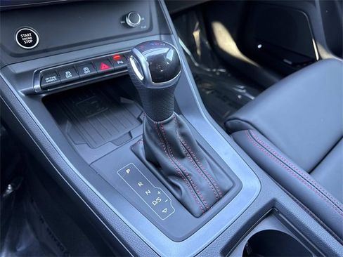 Certified 2025 Audi Q3 2.0T Premium Plus w/ Premium Plus Package image 22