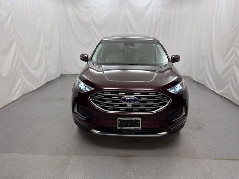 Used 2019 Ford Edge Titanium w/ Equipment Group 301A AWD/4WD image 4