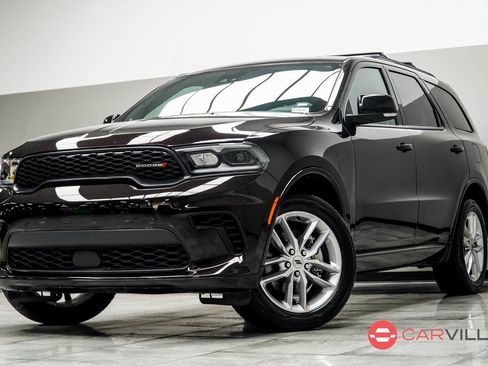 Used 2024 Dodge Durango GT image 1