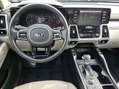 Used 2021 Kia Sorento S w/ Panoramic Sunroof Package image 10