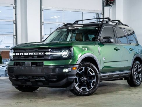 Used 2023 Ford Bronco Sport Outer Banks w/ Tech Package image 2