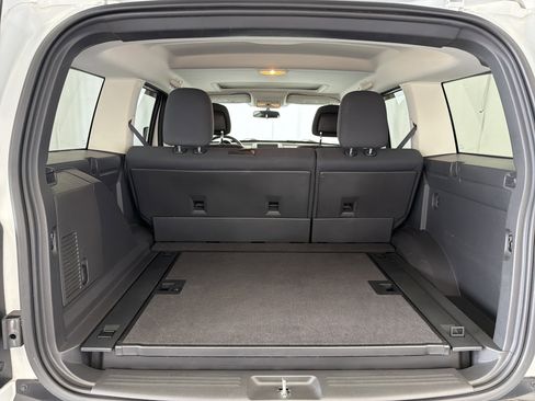 Used 2011 Dodge Nitro Heat w/ Popular Equipment Group RWD image 13