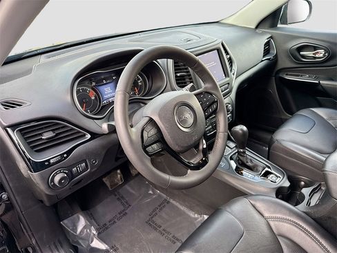 Used 2023 Jeep Cherokee Altitude Lux image 9