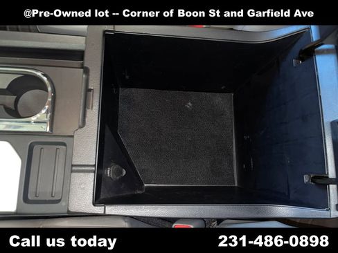 Used 2014 Toyota Tundra Limited w/ Limited Premium Package AWD/4WD image 26