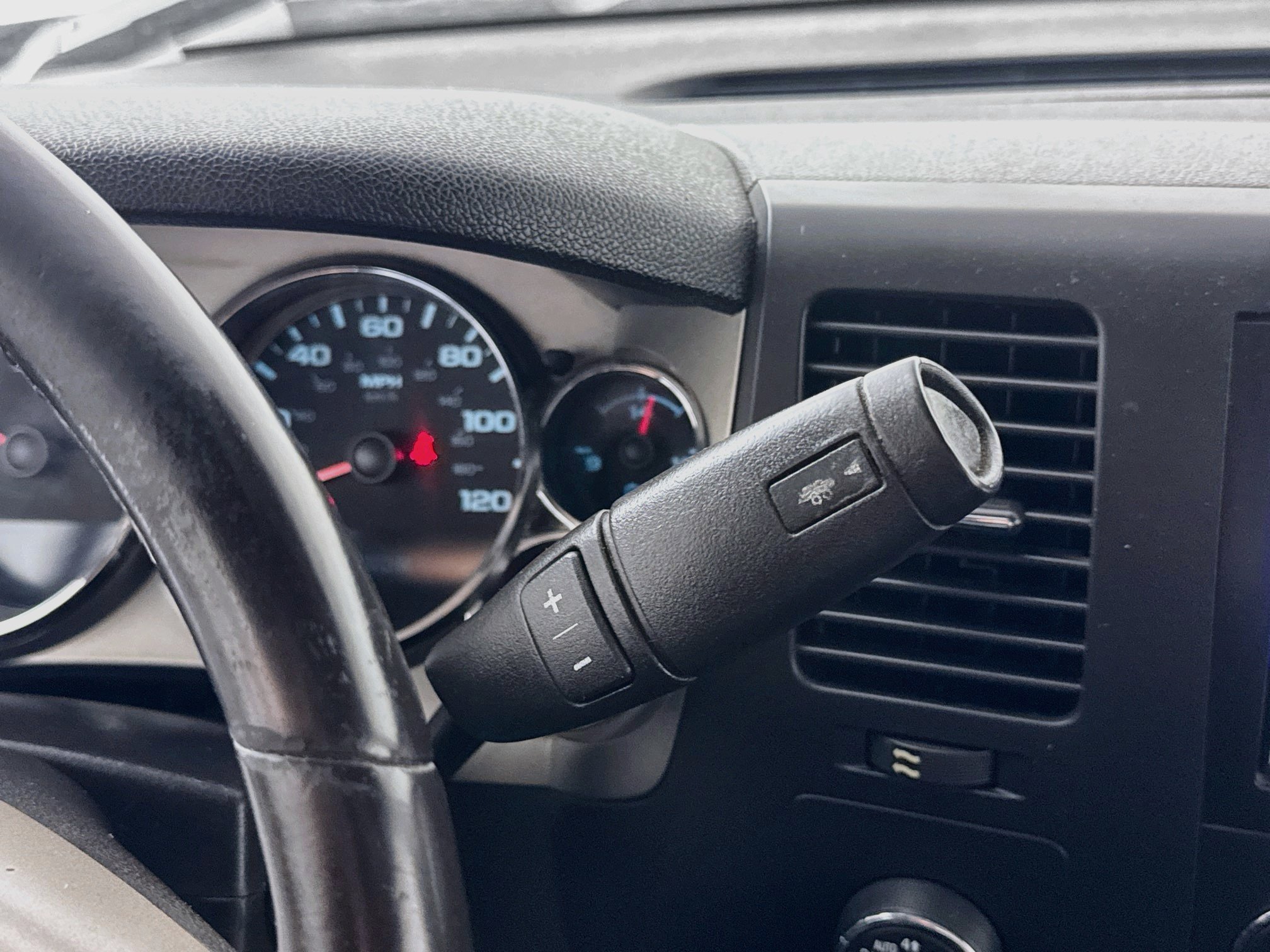 Used 2011 Chevrolet Silverado 1500 LT w/ All-Star Edition AWD/4WD image 18