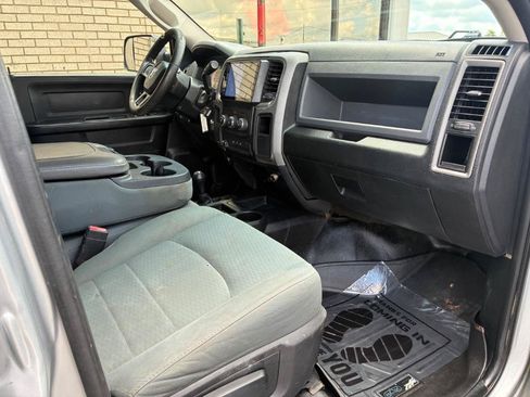 Used 2017 RAM 3500 Tradesman w/ Chrome Appearance Group AWD/4WD image 16