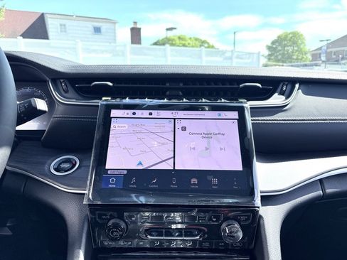 New 2025 Jeep Grand Cherokee L Limited image 22