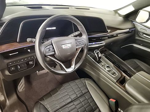 Used 2021 Cadillac Escalade Premium Luxury Platinum AWD/4WD image 11