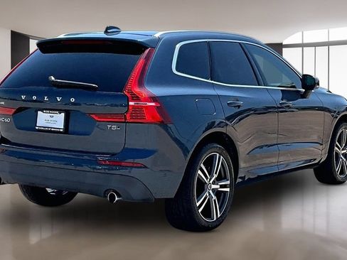 Used 2019 Volvo XC60 T5 Momentum w/ Premium Package AWD/4WD image 2