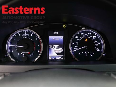 Used 2016 Toyota Camry XLE FWD image 18