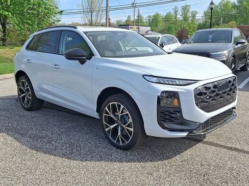 New 2026 Audi Q3 quattro 2.0T image 2