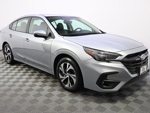 Used 2025 Subaru Legacy Premium AWD/4WD image 7