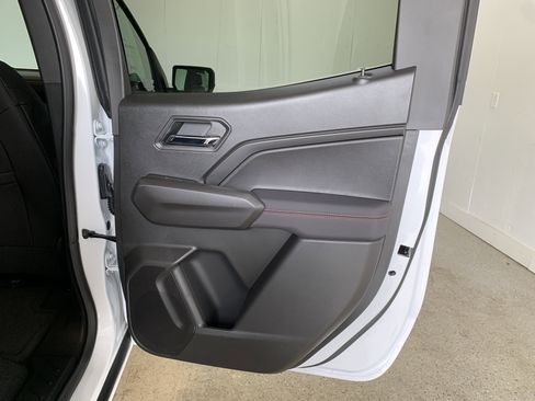 New 2025 Chevrolet Colorado Z71 w/ Technology Package image 38