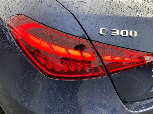 Used 2025 Mercedes-Benz C 300 4MATIC Sedan image 25