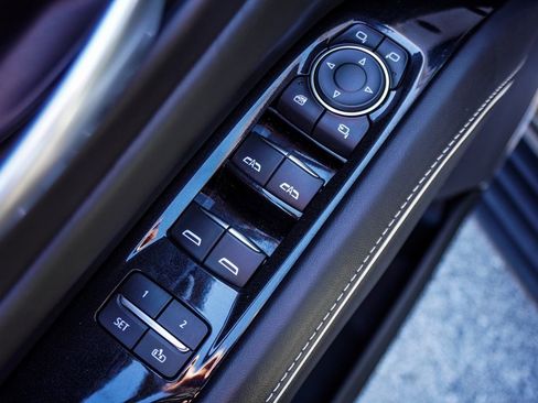 Used 2023 Cadillac Escalade V image 25