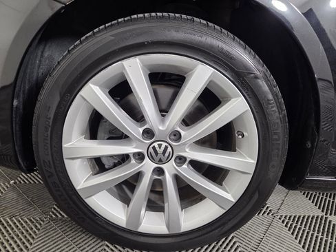 Used 2016 Volkswagen Eos Komfort FWD image 8