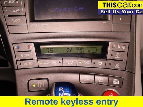Used 2014 Toyota Prius Three image 15