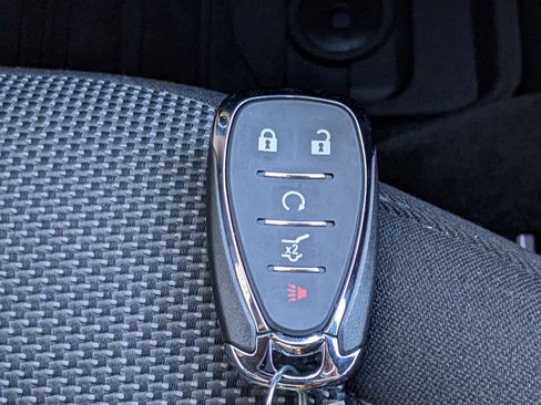 Used 2023 Chevrolet Traverse LT image 31