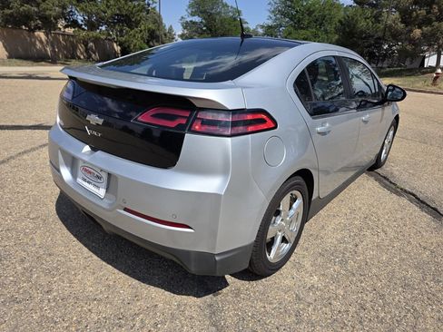 Used 2011 Chevrolet Volt Premium w/ Premium Trim Package FWD image 6