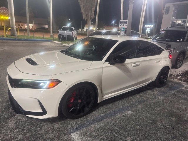 Used 2023 Honda Civic Type R image 2