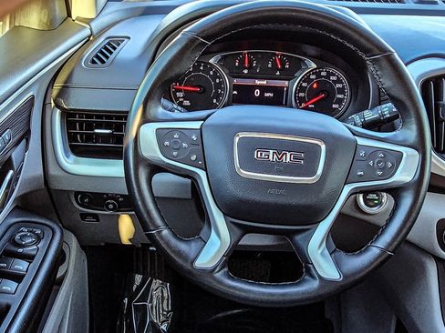 Certified 2024 GMC Terrain SLT image 31