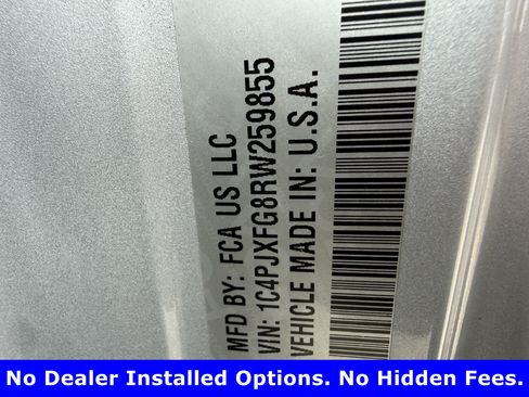 Used 2024 Jeep Wrangler Unlimited Rubicon AWD/4WD image 33
