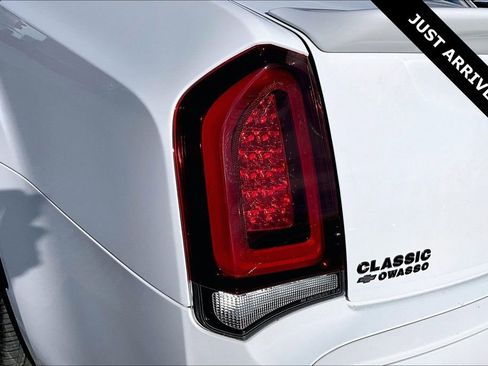 Used 2023 Chrysler 300 S w/ Comfort Group image 22