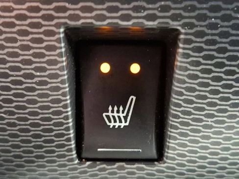 Used 2011 Dodge Challenger R/T image 22