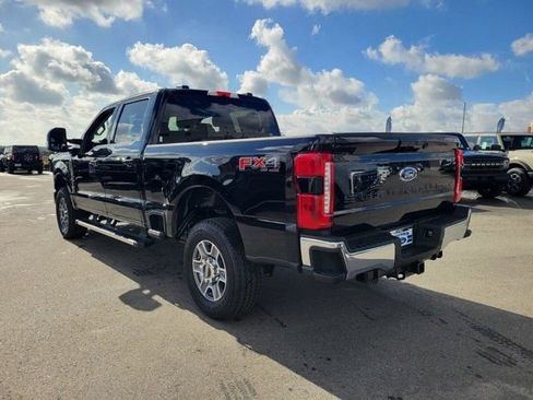 New 2026 Ford F250 Lariat w/ FX4 Off-Road Package AWD/4WD image 3
