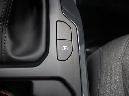 Used 2025 Kia K4 EX image 40