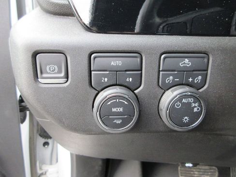 Certified 2023 Chevrolet Silverado 1500 LT AWD/4WD image 24
