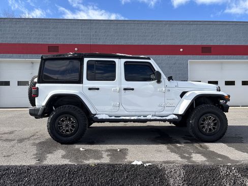 Used 2024 Jeep Wrangler Sahara w/ Technology Group image 2