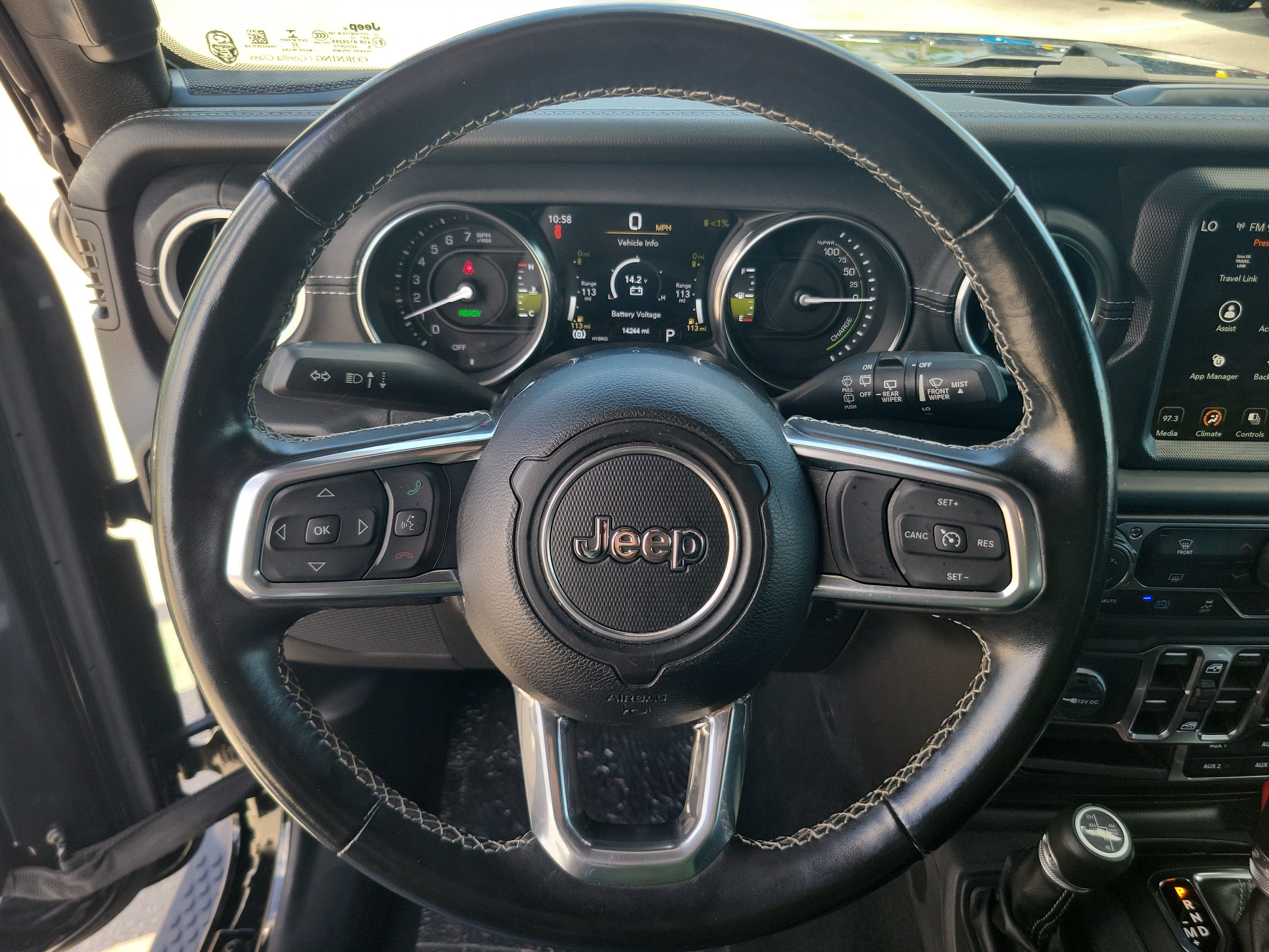 Used 2022 Jeep Wrangler Unlimited Sahara w/ Safety Group AWD/4WD image 18