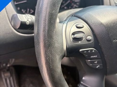 Used 2019 Nissan Pathfinder SL AWD/4WD image 14