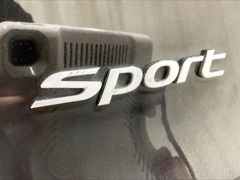 Used 2018 Hyundai Santa Fe Sport image 8