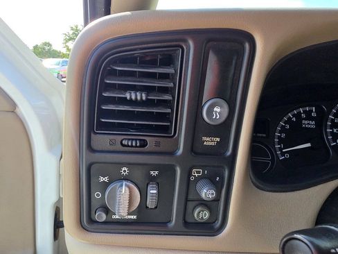 Used 2002 Chevrolet Suburban LS RWD image 49